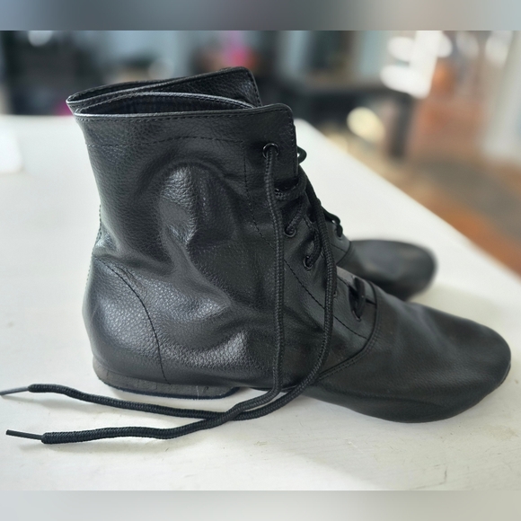 Lace-Up Black Jazz/Dance Boots, Unisex, W10/M9 - Picture 1 of 6